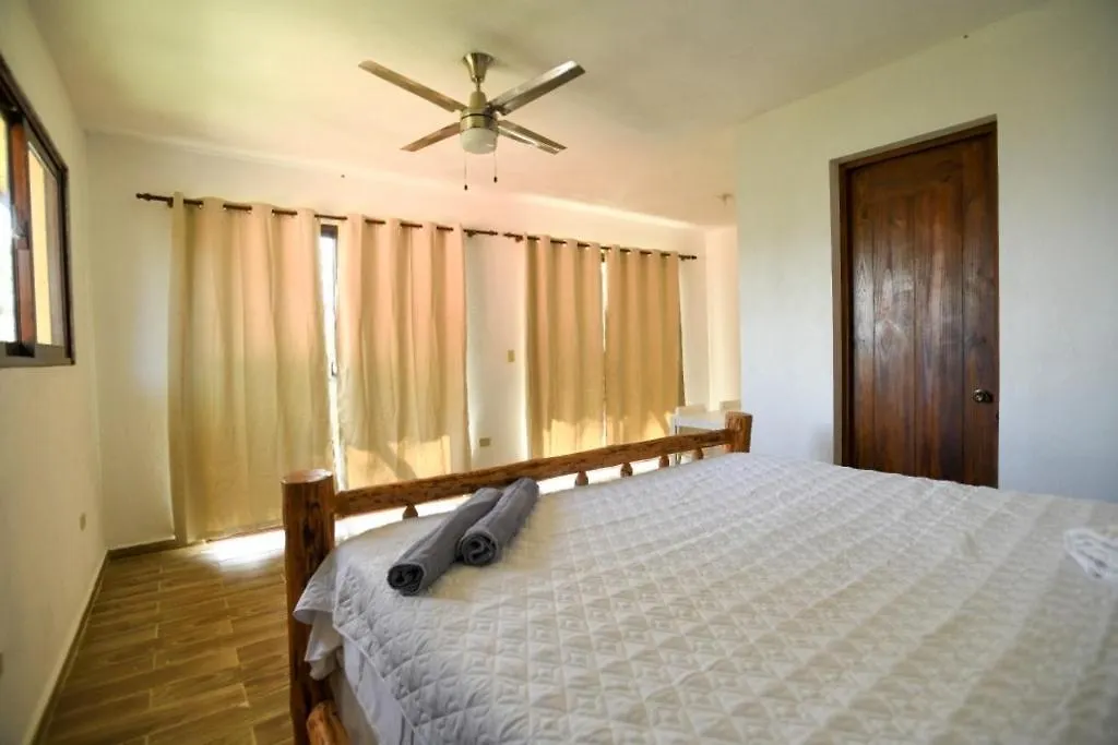 بيت خشبي فيلا Rancho Batlle جاراباكو