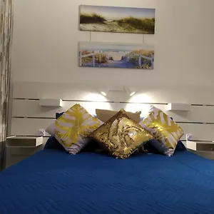 https://casa-guinea-5.in-canary-islands.com